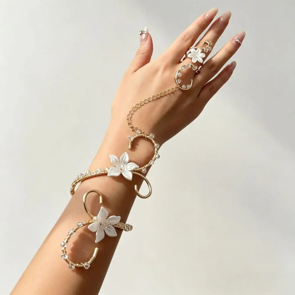 Artificial Integrated Finger Chain Bracelet Crystal Hollow Out Bohemian Finger-Connected Bracelet Armlet Adjustable