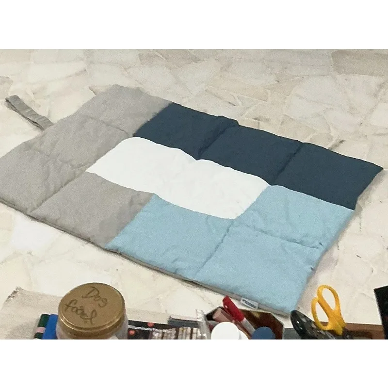 Portable Waterproof Dog Travel Mat Tear Resistant Outdoor Pet Sleeping Pad for Car Camping