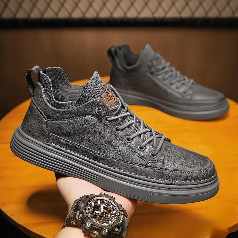 Men's Shoes New Autumn Black Leather Shoes Anti-skid Wear-resistant Light Board Shoes  Breathable Booster Men Sneakers