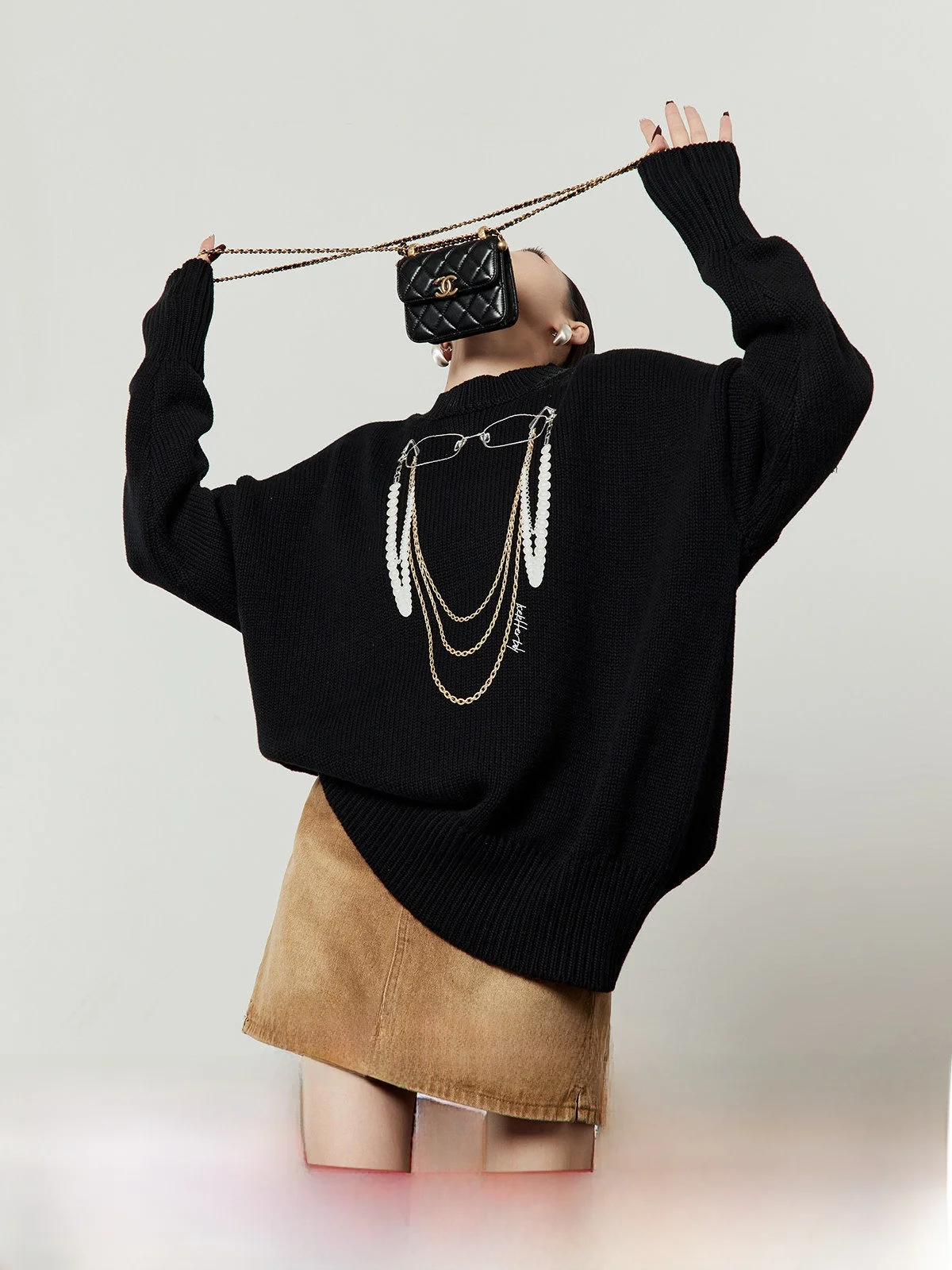 

Casual Black Women's Sweater Pearl Mirror Print Loose Fit Spring 2026 New Style Comfortable Knitted Top by Zhou Li Wu