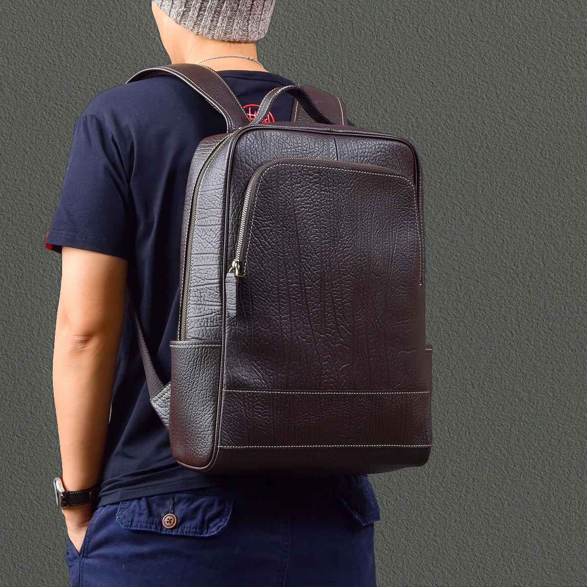 

PNDME simple vintage high quality genuine leather men's women's backpack outdoor travel cow leather anti-theft laptop bagpack