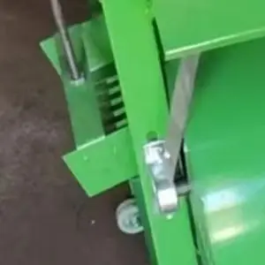 Automatic Peanut Picker Electric Groundnut Thresher Arachis Picking Harvesting Machine Farming