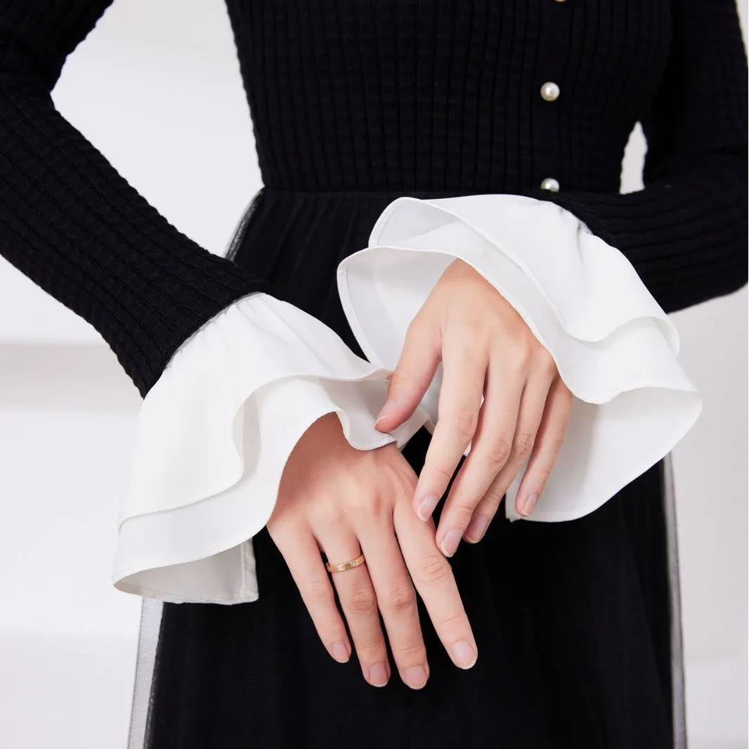 Fashion White Fake Cuff Sleeved Decorative Hand Horn Sleeves Detachable Ruffle Flared Cuffs Winter Wrist Warmer
