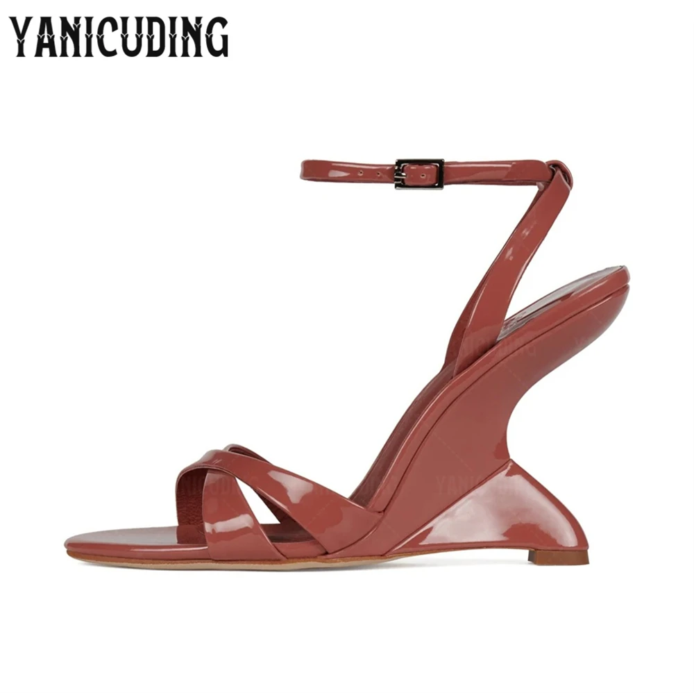 Gebeeldhouwde wedge enkelband sandalen Nieuwigheid ontwerper stijl handgemaakte sandalen Cross-Band zomersandalen Veelkleurige leren sandalen