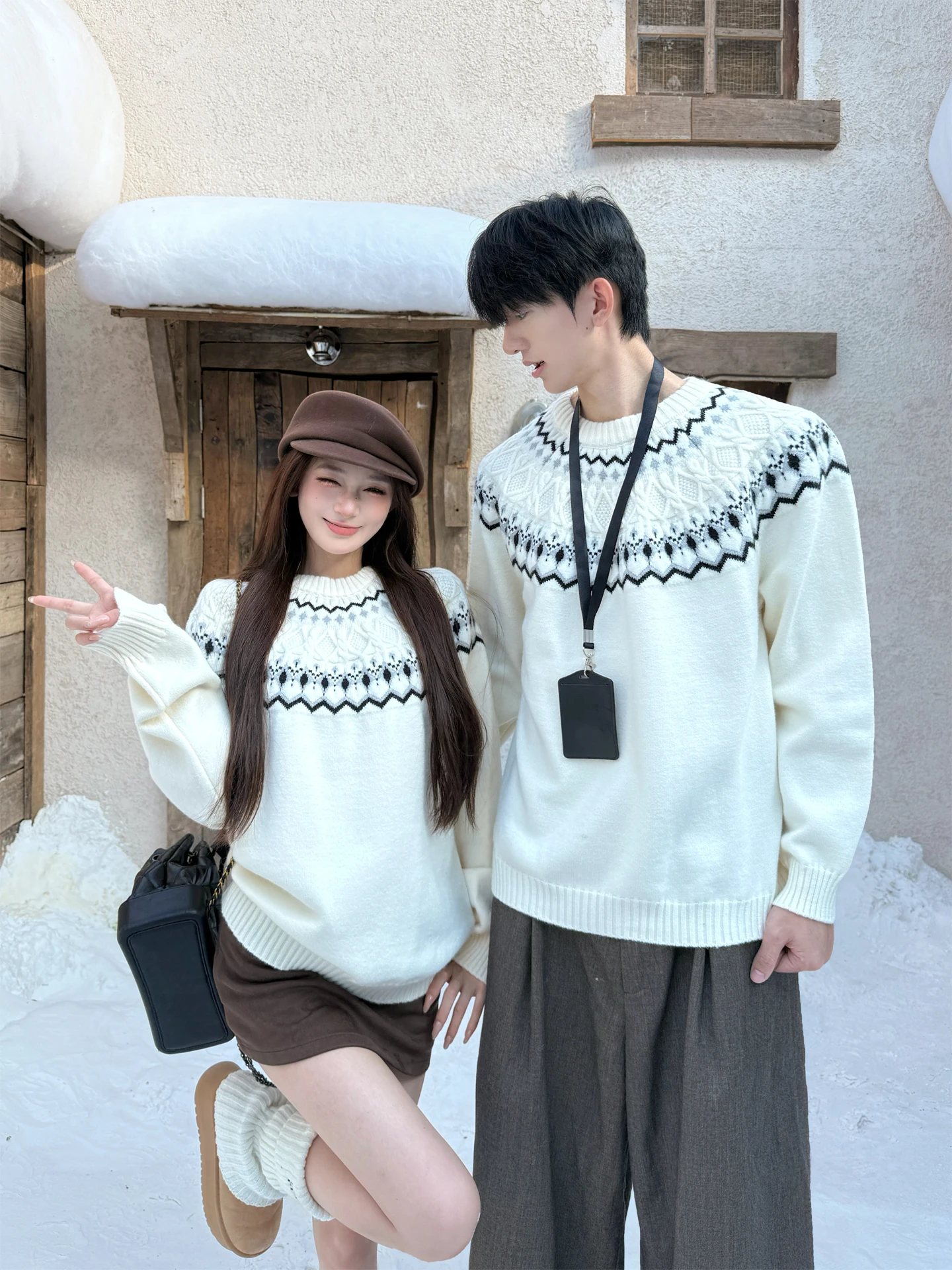 Laid-back Style Couple Knitted Sweater Autumn Winter Loose Fit Overhead Knitted Top Medium Gauge Knit Retro Pattern Warmth