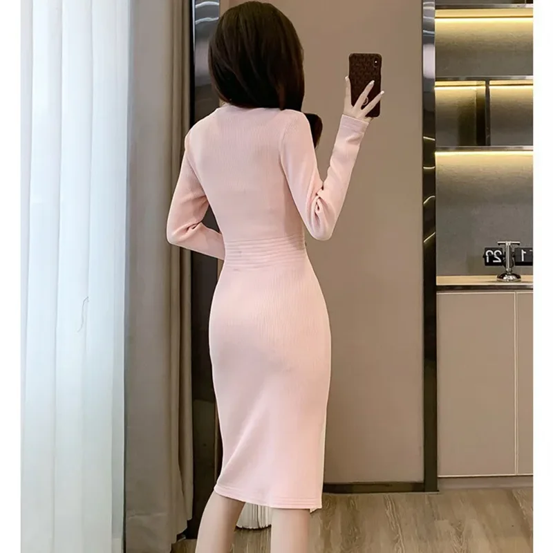 Spring New Women\'s Long Sleeved Dresses Ice Silk Knitted Wrapped Hip Skirt