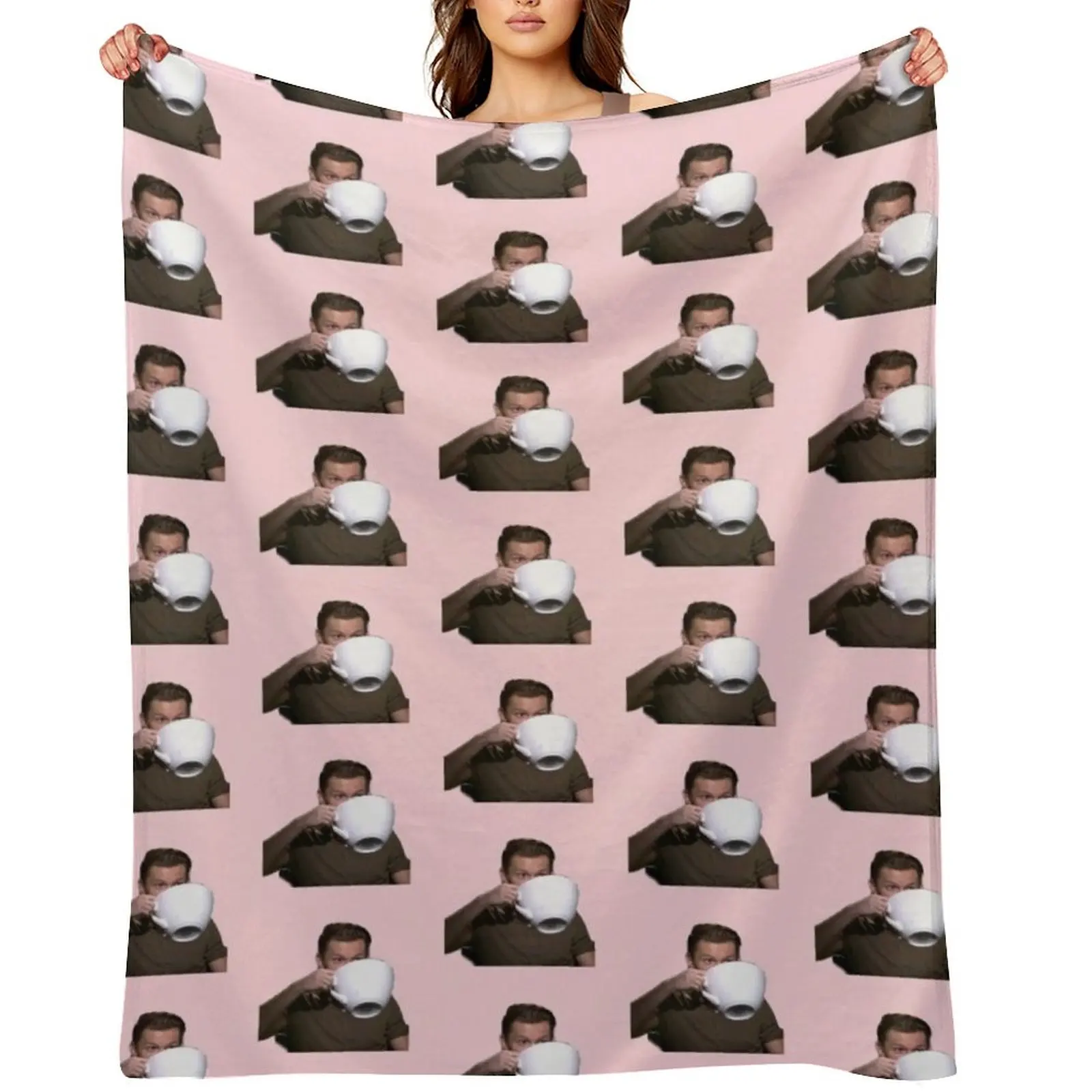 

Pink Tom Holland tea cup Throw Blanket Flannel Soft Big Bed Fashionable Decorative Sofa Blankets