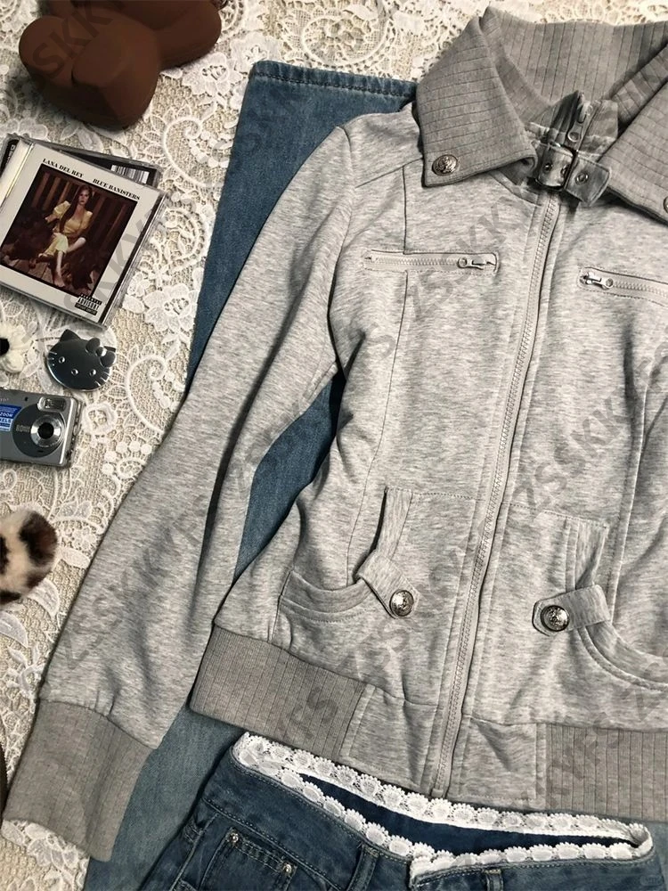 Thumbnail 2 - #91 Cheap Graphic Sweatshirts Worth Buying