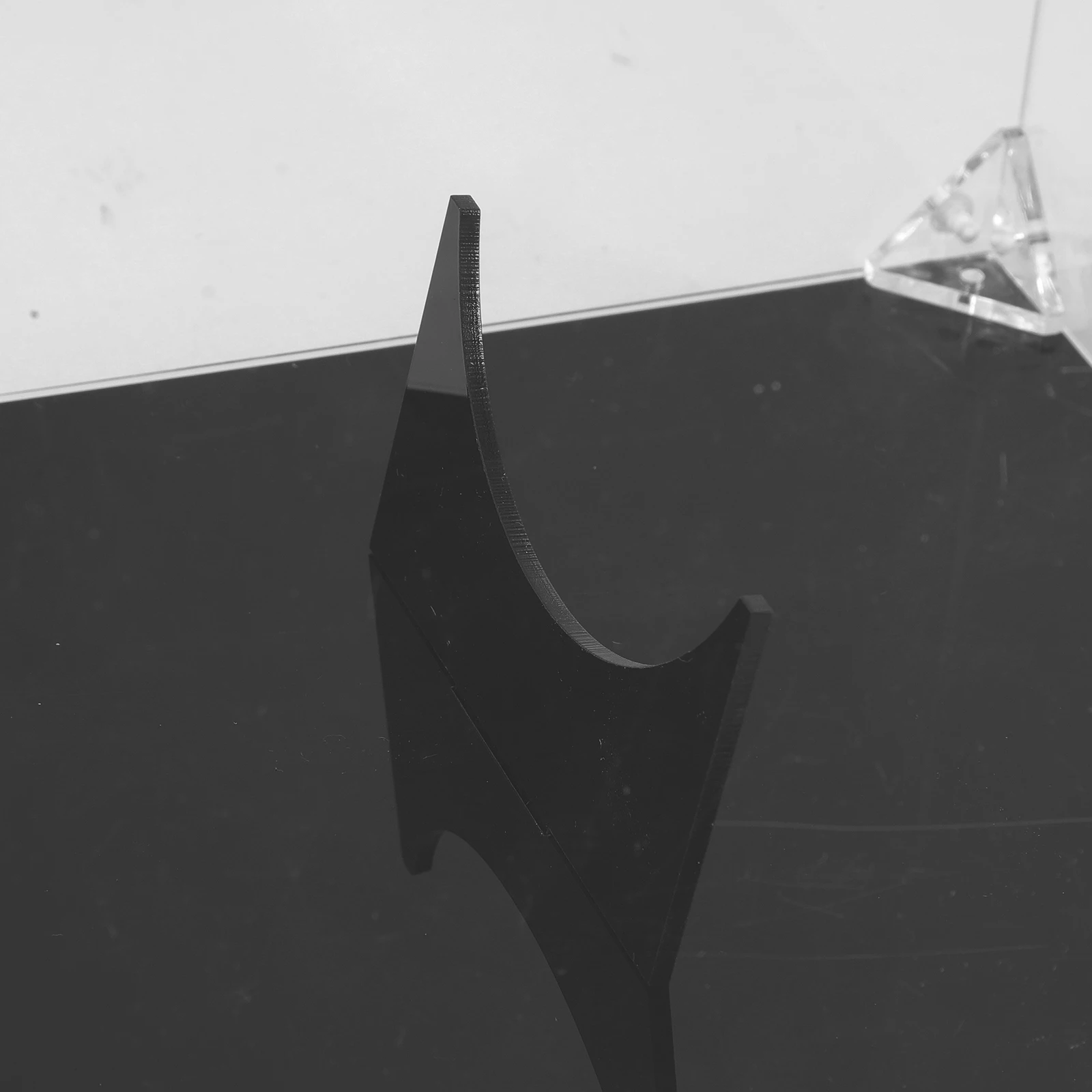 

Rugby Display Box Thickened Acrylic Baseball Holder Desktop Case Storage Box for Baseball Rugby Collection Display Supply