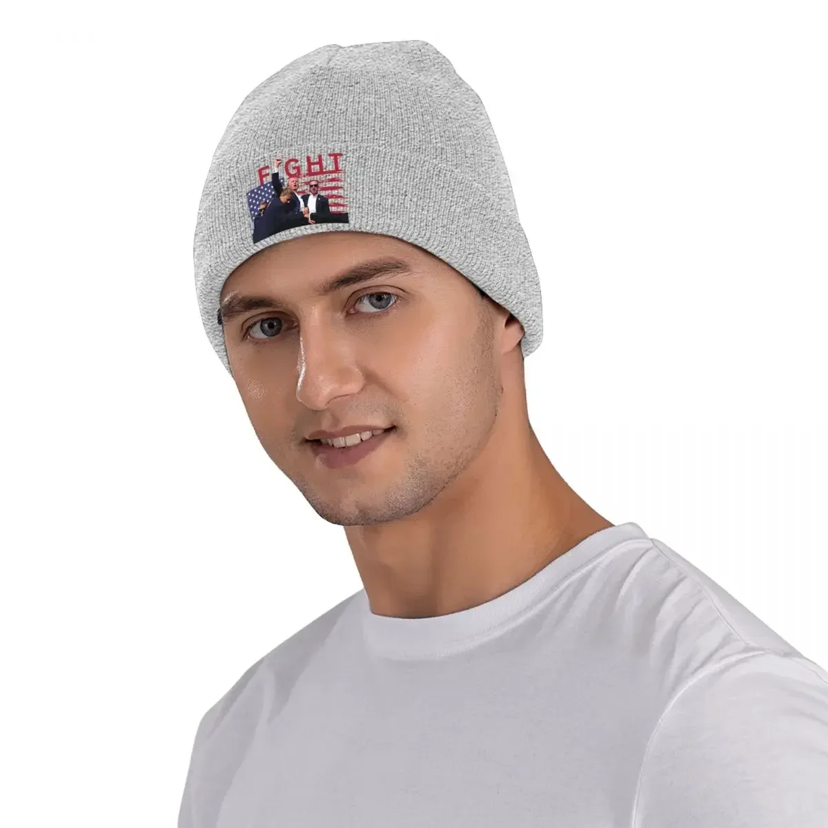 ترامب رفع قبضة في الدفاع القبعات الخريف الشتاء Skullies Beanies الشارع مكافحة القاتل محاولة قبعات للجنسين بونيه