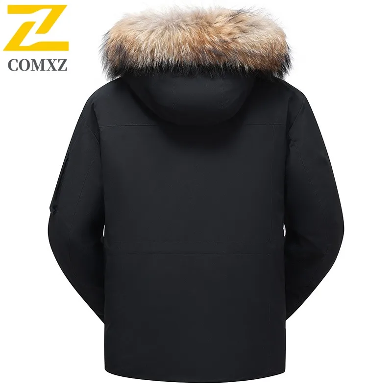 سترة مبطنة للرجال من COMXZ، معطف فاخر بقلنسوة للتزلج في الهواء الطلق ومقاوم للبرد، نمط يومي بسيط، ملابس شتوية خفيفة الوزن للرجال
