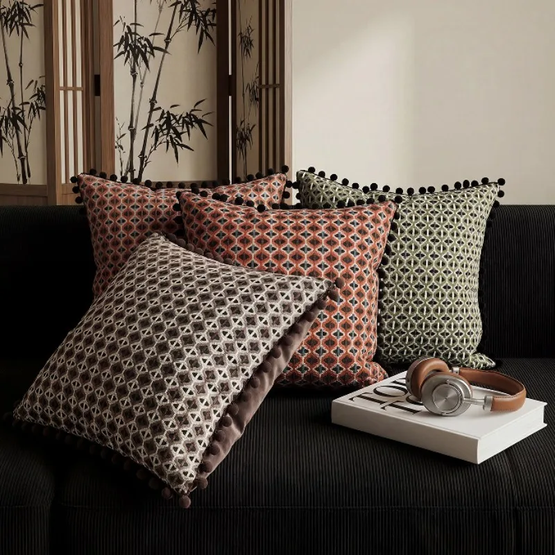 

50X50CM Retro Geometric Jacquard Cushion Cover Thick Chenille Texture Luxurious Pillowcase Hairball Tassel Edge Pillow Covers