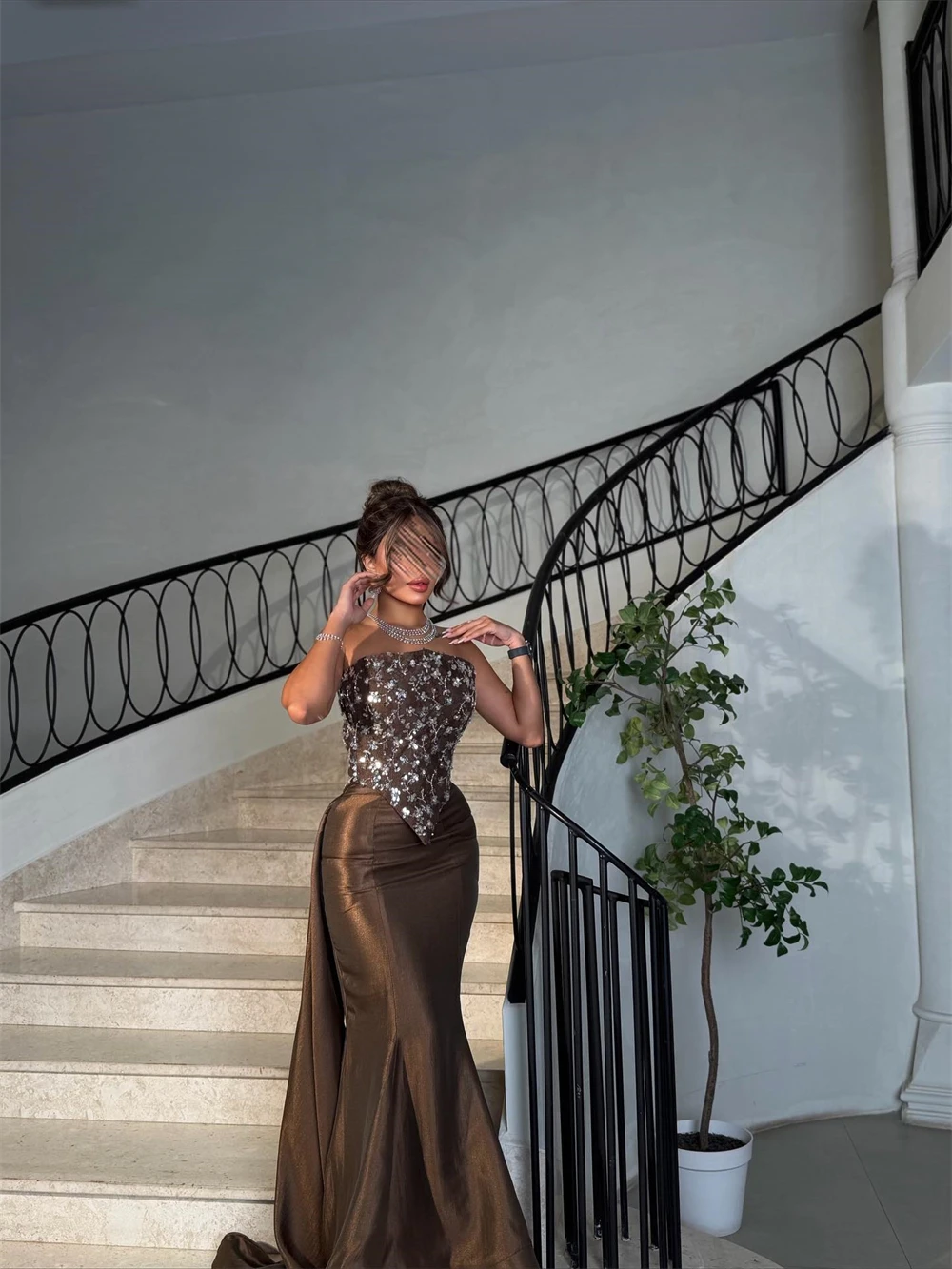 فستان سهرة بسيط من الساتان روسيت مخصص رسمي بدون حمالات بدون أكمام فستان كوكتيل مثير حورية البحر مطرز بالترتر فساتين المشاهير #3