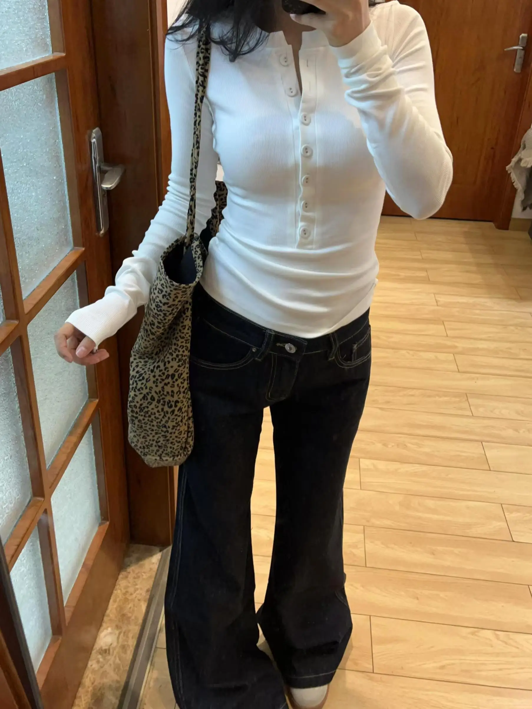 Slim Fit Long Sleeve T-Shirt Women's Autumn New Style American White Button Shoulder Henry Shirt Top Korean Style Commute Wind