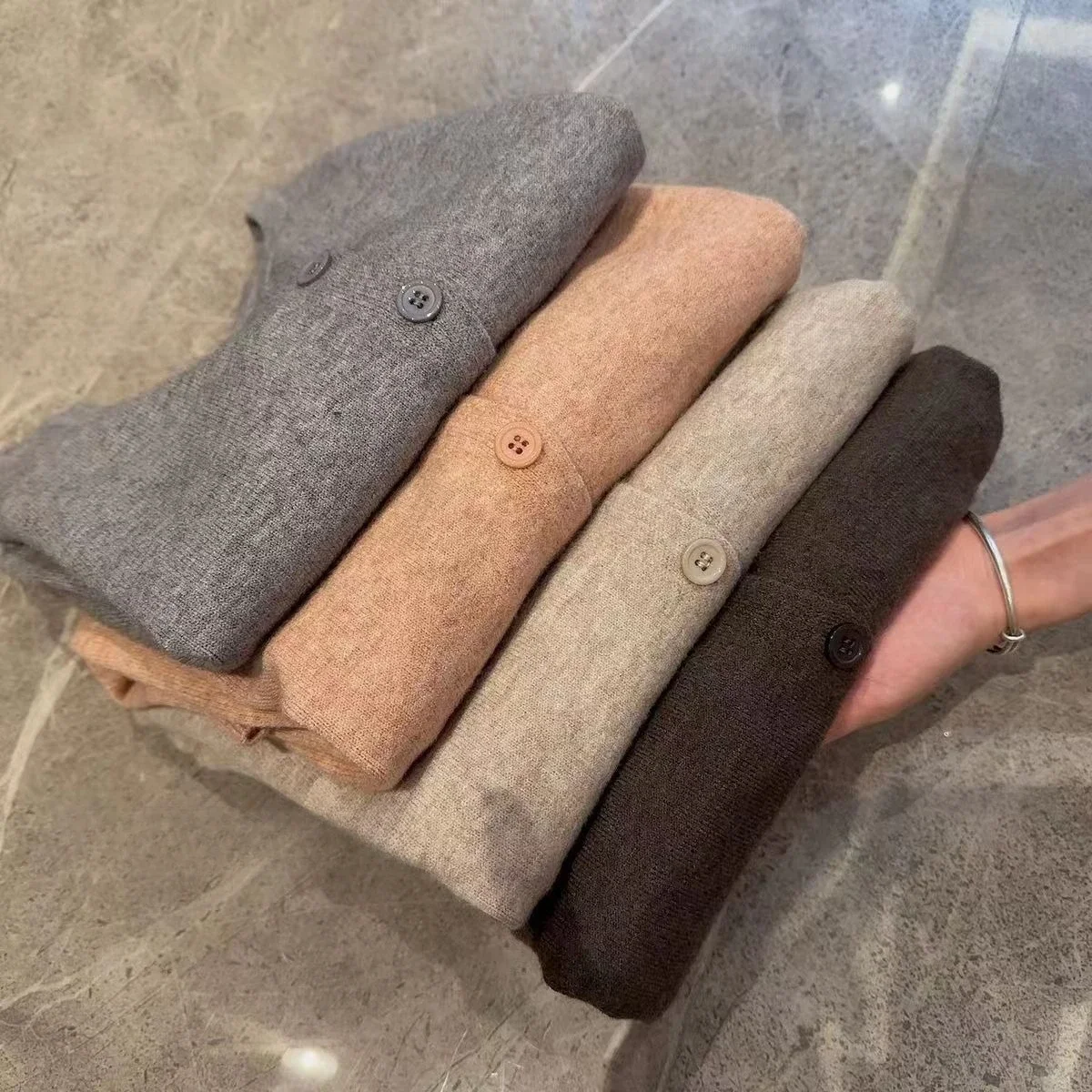 Ronde Hals Warme Koreaanse Casual Vrouwelijke Trui 2025, Nieuwe Mode Dames Fleece Gebreide Losse Korte Kasjmier Trui Topkleding