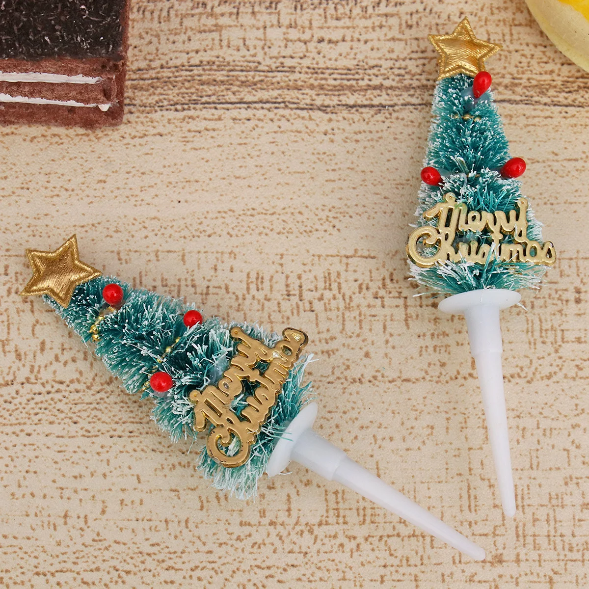 

5Pcs Cake Decoration Picks Christmas Tree Style Creative Appetizer Fruit Skewers for Holiday Party Birthday Events