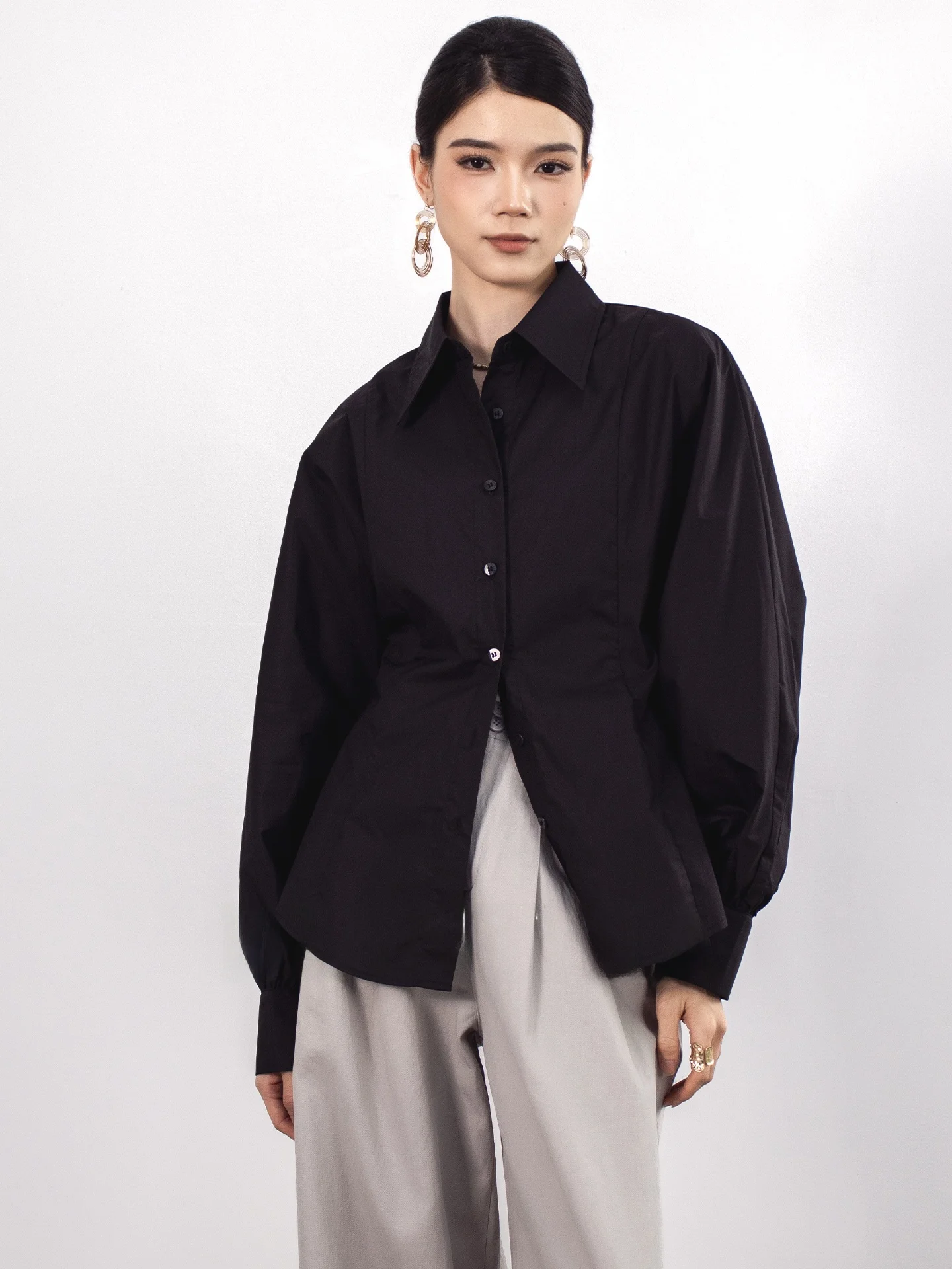 

Женская черная рубашка DianThia с рукавами-фонариками, свободного кроя, с утяжкой на талии, длинный рукав, минималистичный стиль, хлопок, весна 2026