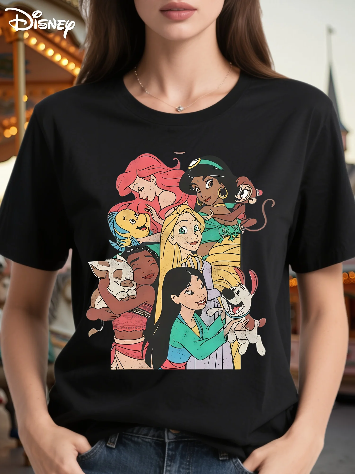Camiseta Disney Princess and Animal Friends: suave y informal, con Belle, Jasmine, Heidi, Mulan, Merida y Baymax