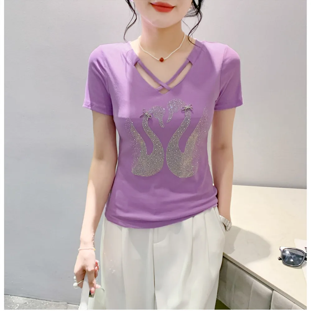 

2025 New Summer European Clothes T-Shirt Chic Sexy Women's V-Neck Swan Hollow Out Shiny Diamonds Tops Short Sleeve Tees