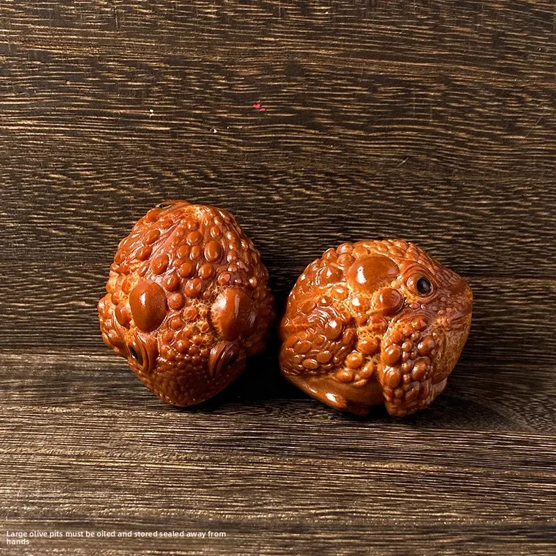 Brazil Large Olive Pit Carved Money Toad Handheld Ball Pair Pit Carving Collectible For Men And Women Gift Luck Fortune Blessing