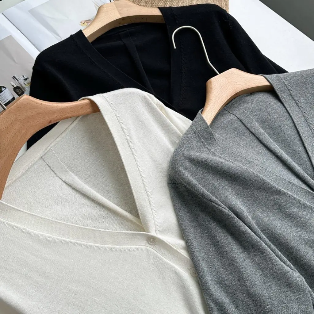 

Женский тонкий свободный свитер с v-образным вырезом, кардиган, самоудерживающийся, высокое качество, модный темпераментный трикотаж с открытой передней частью