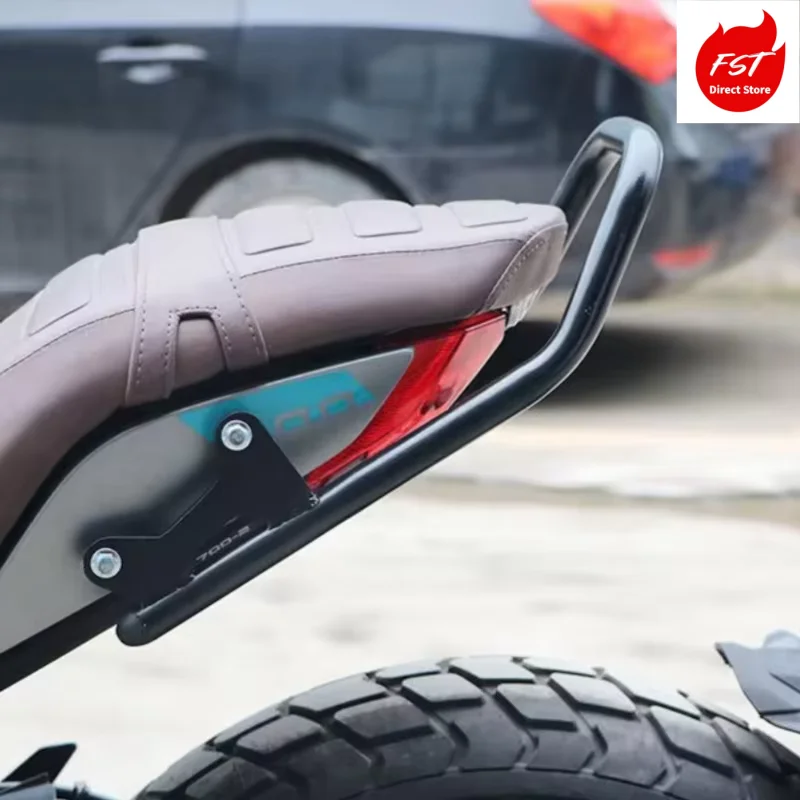 

For Retro CL-X700 Rear Grab Bar, Rear Spoiler & Rear Luggage Rack, Modified Rear Passenger Handle Accessories