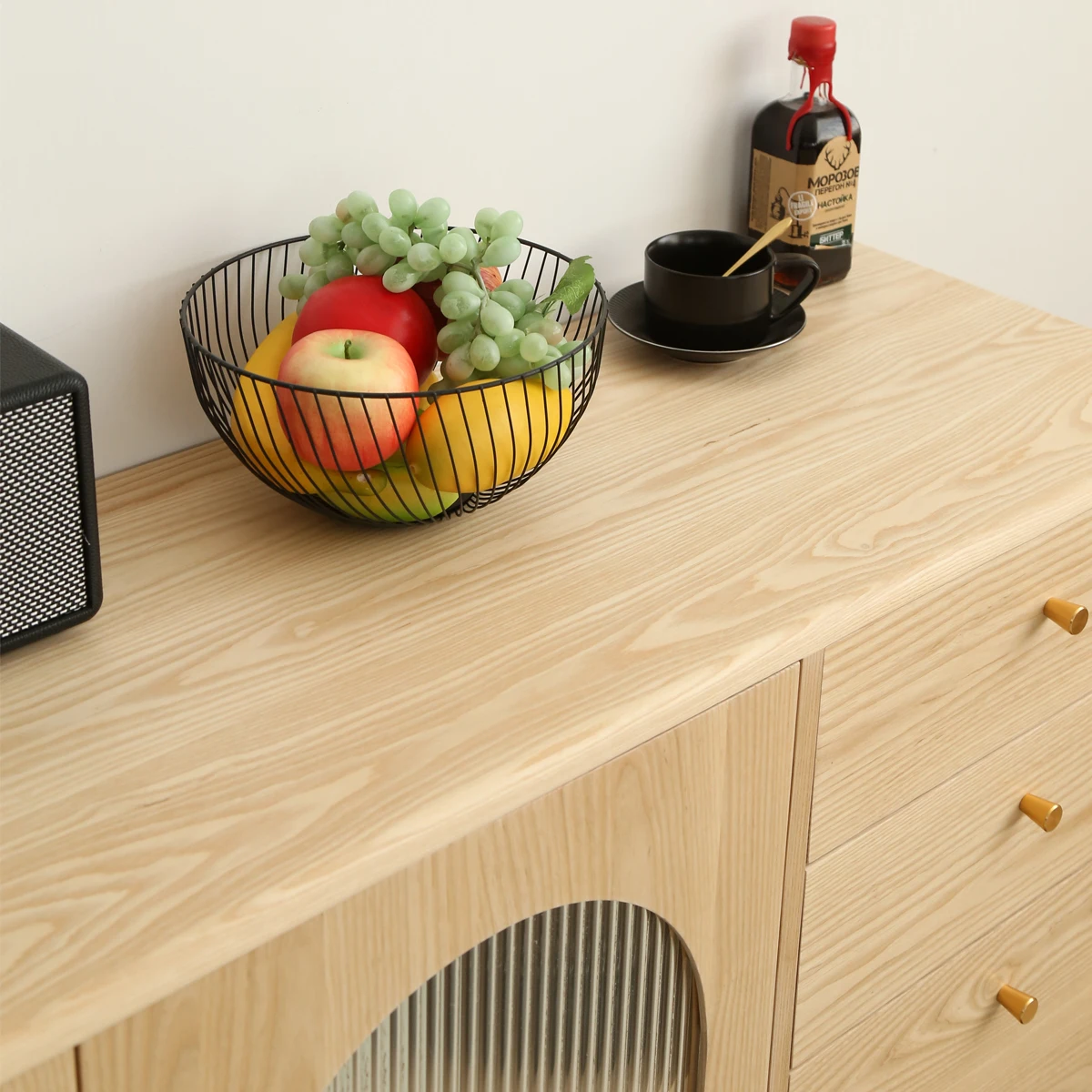 باب مزدوج، ثلاثة أدراج، خزانة جانبية لتناول الطعام من خشب الرماد، نمط خشبي ياباني، طراز كريمي، خزانة تخزين من الخشب الصلب بالكامل #4