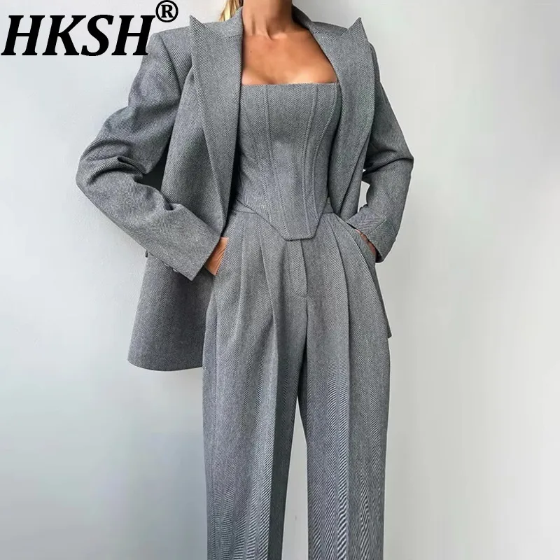 

HKSH Autumn New Women's Three Pieces Set Double Breasted Blazer Waist Cinching Vest Straight Solid Color Pants Chic Suit HK14200