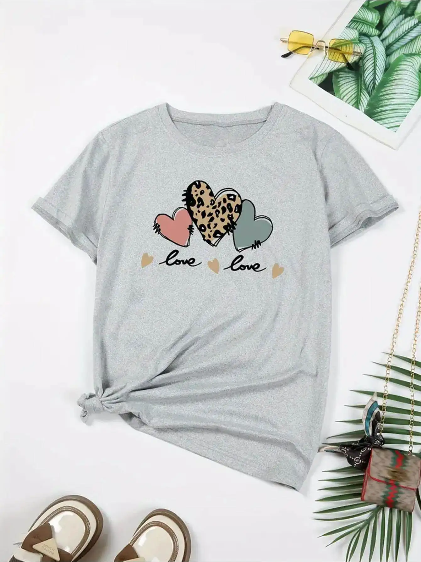 

Женская футболка ort Sve с принтом Love Heart, круглый топ Ne, повседневная летняя модная хлопковая футболка базового кроя