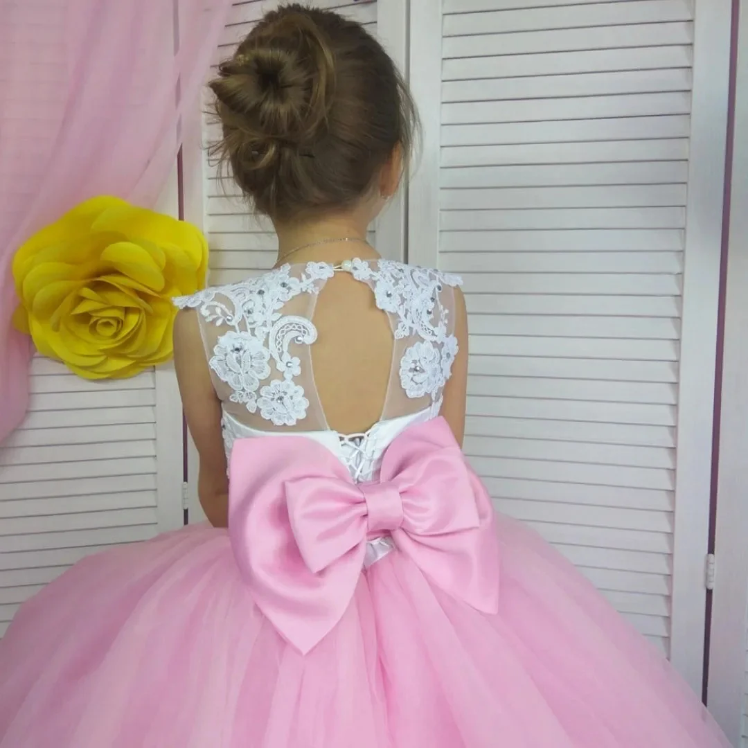 ปรับแต่งชุดสาวดอกไม้ดอกไม้แอพพลิเคชันโบว์แขนกุดสำหรับงานแต่งงานวันเกิดงานพรอมจัดเลี้ยงเสื้อคลุม