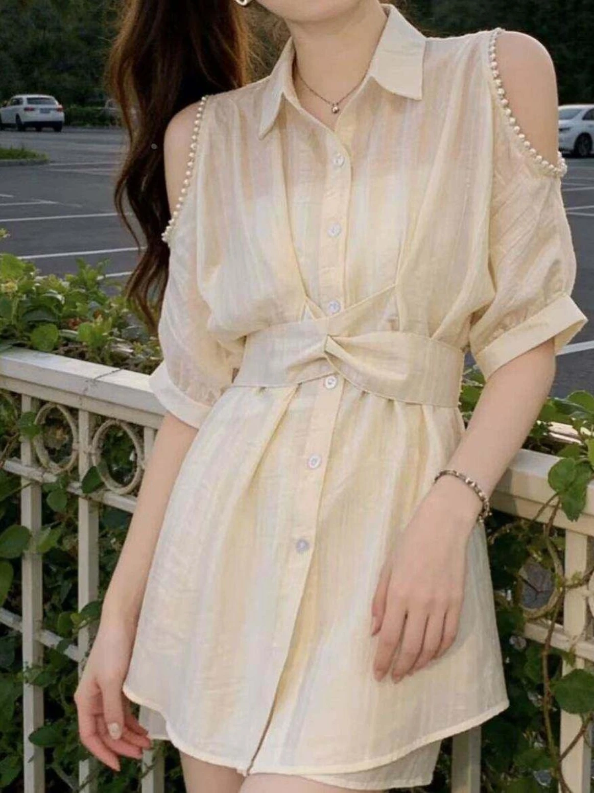 completo-estivo-2026-per-il-pendolarismo-nuova-camicia-con-spalle-scoperte-pantaloncini-modellanti-con-protezione-solare-set-due-pezzi-elegante-con-tasca-quadrata
