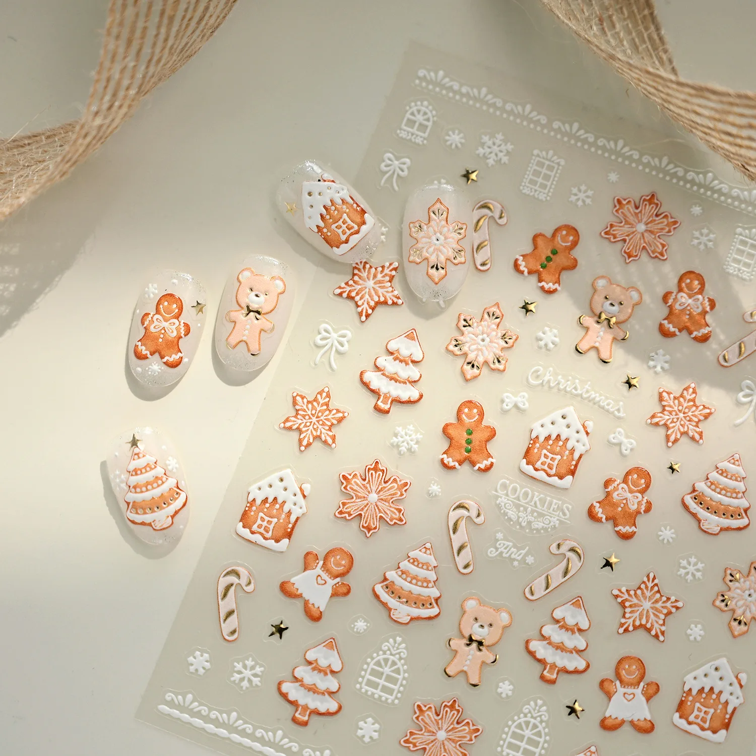 Albero di Natale Gingerbread Man Orso Stella Pupazzo di neve Bowknot Fiocchi di neve Sfera di cristallo Babbo Natale Inverno Nuovi adesivi per nail art Decalcomanie