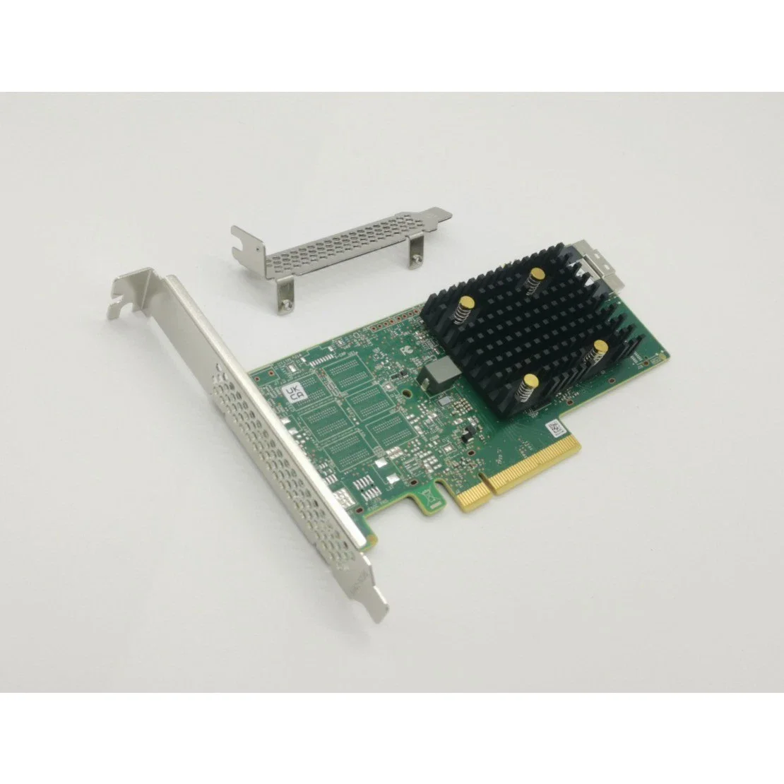 LSI MegaRAID 9560-16i 05-50077-00 SAS3916 8GB PCIe 4.0 x8 RAID 12Gb/s