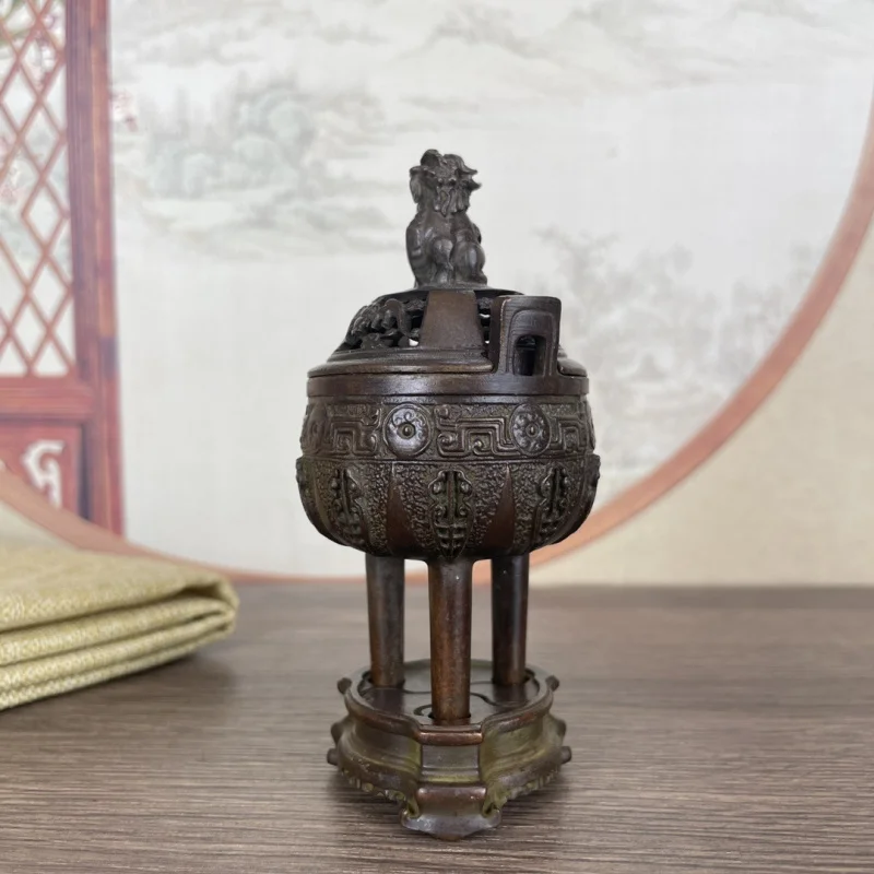 Antique Bronze Three-Legged Lion Ornament, Vintage Home Office Tea Room Tower Incense Burner Decorative Gift