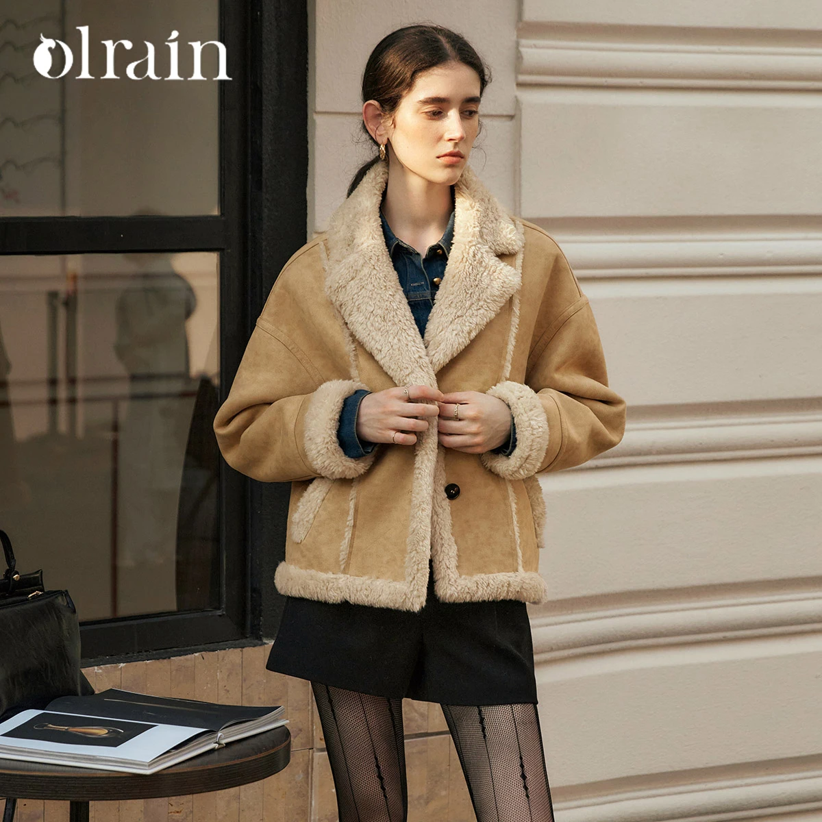 

OLrain Faux Fur Coat Winter Woman 2025 Long Sleeve Luxury Thickened Warm Tops Lady Casual Notched Lapel Outerwear GW56DP95292