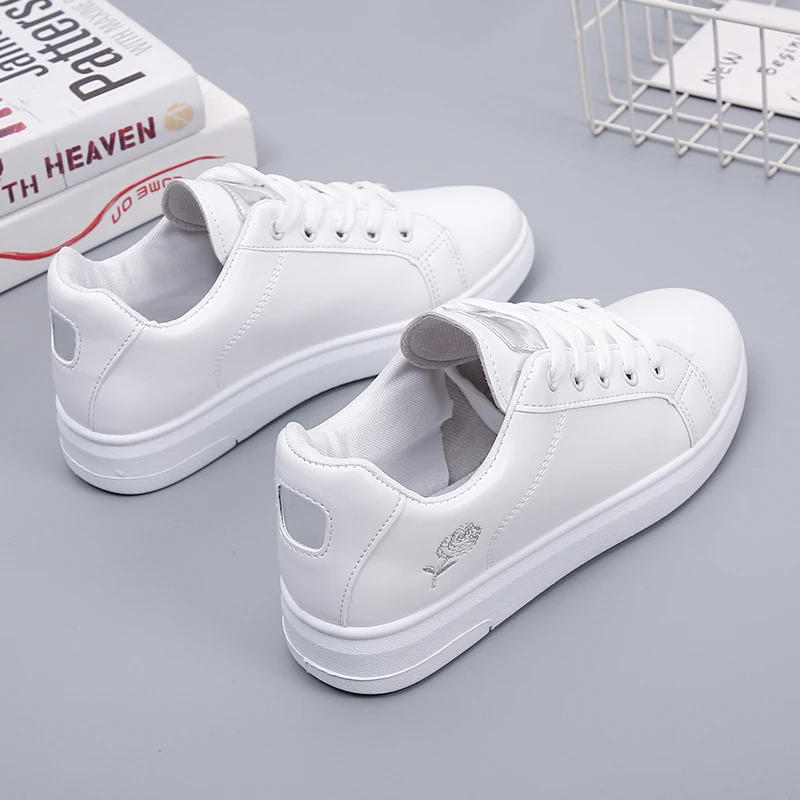 Neue Damen-Freizeitschuhe aus PU, modische, bestickte weiße Turnschuhe, elegante, niedrig geschnittene Schnürschuhe für Damen, vulkanisierte Schuhe, Zapatilla Mujer