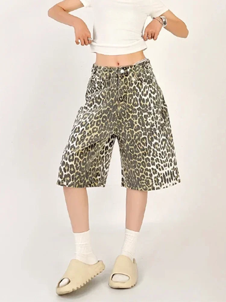 女性のショートパンツデニムヒョウ柄ハイウエストストレートレッグパンツストリート原宿 Y2K レトロ多用途ファッションワイドレッグジーンズ