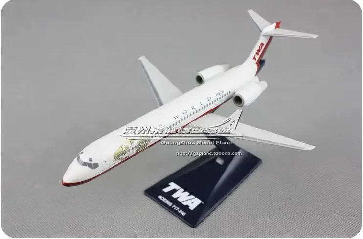 19cm plastic AIR American  Airways Plane Model B717-200 TWA Airlines Airplane Model W Stand Aircraft Gift