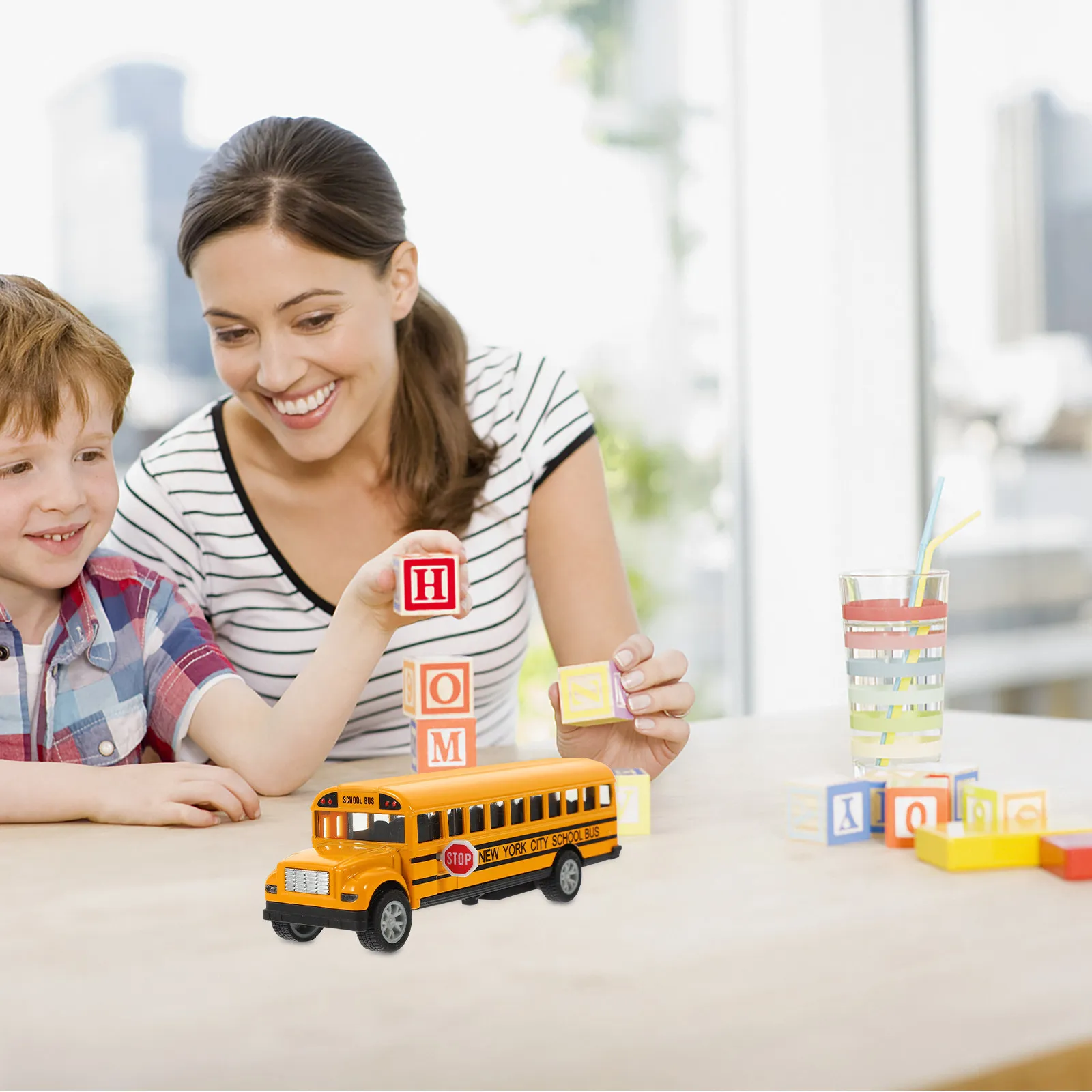 

Mini School Bus Educational Pull Back Car Alloy Friction Powered Push Go Vehicle Realistic Design Birthday Christmas Gift