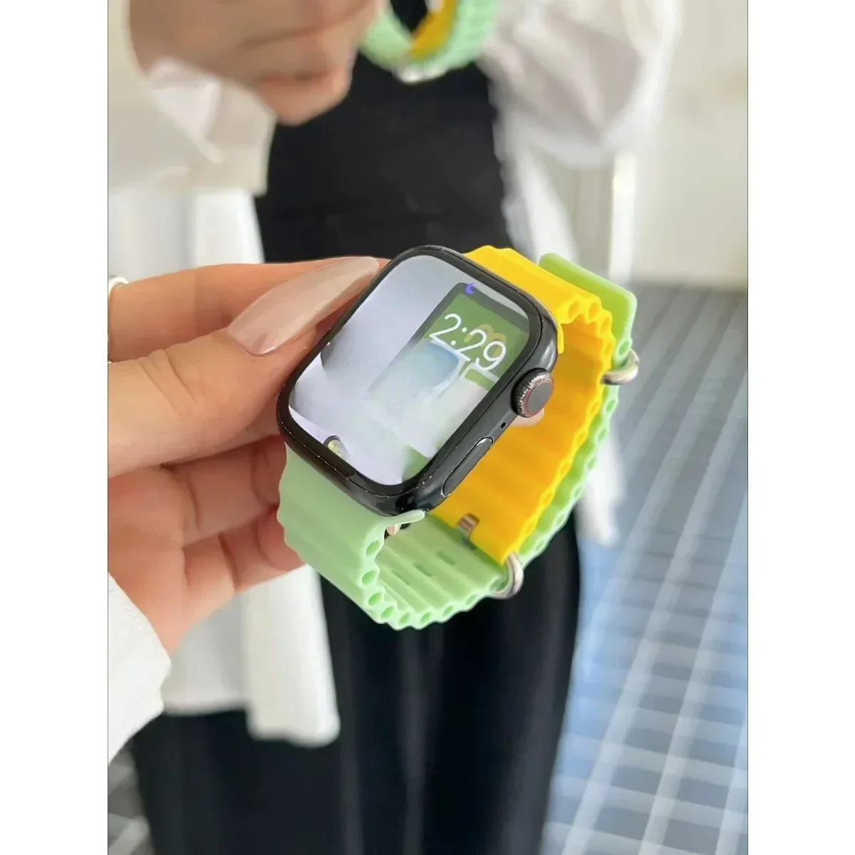 Klockarmband för iWatch 42mm/44mm/45mm/46mm/49mm Sportigt moderiktigt klockarmband för Watch Series Ultra2 SE 10/9/8/7/6/5/4/3/2/1_voghion.com