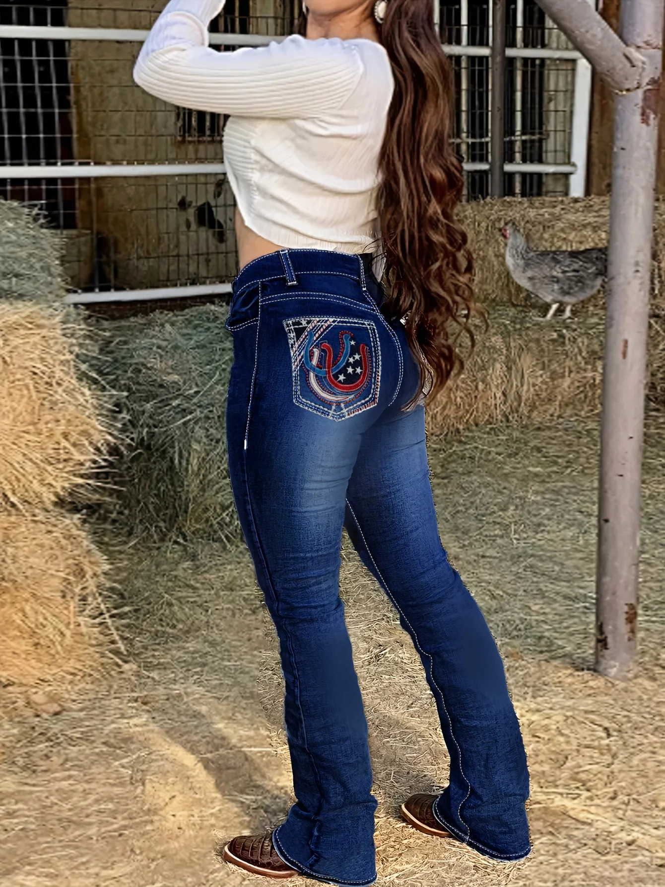 

Женские темно-синие джинсы больших размеров с завышенной талией и вышивкой, слегка расклешенные, с вышивкой американского флага в форме лошади на б