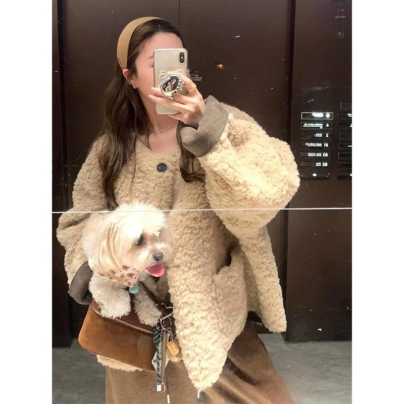 

Женская замшевая верхняя одежда Cosite Fce ort Jaet, свободная верхняя одежда из меха ягненка, теплый зимний сезон 2025, полиэфирное волокно 00%