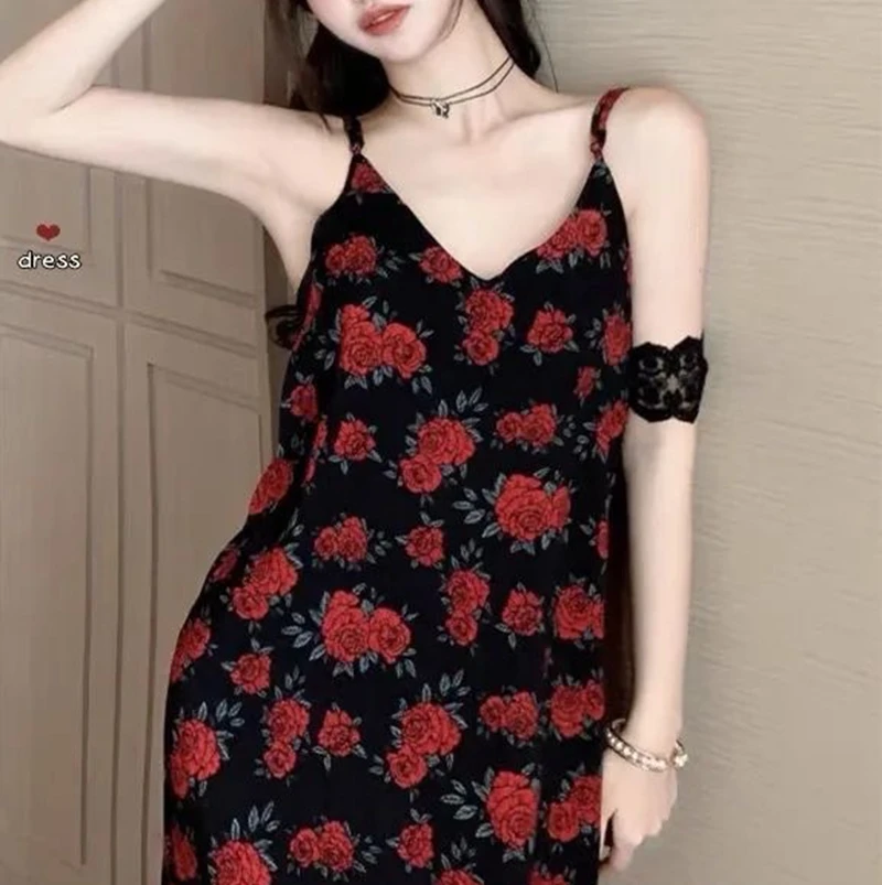 فستان نسائي عتيق مطبوع عليه زهور أسود بدون أكمام متوسط الطول أنيق للسيدات برقبة على شكل حرف V فستان شيفون نحيف مناسب للصيف
