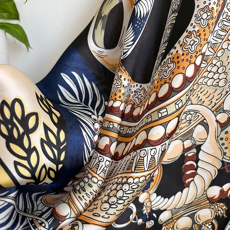 2025 New Silk Scarf 110x110cm Luxury BrandDesigner Pullover Scarf Print Head Large Handkerchief Hijab Shawl Women Bandanna Foula