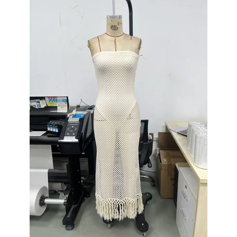 Damen Trägerloses Maxikleid aus Mesh mit Ausschnitten, Strick und Quasten, langes Kleid, Sommer-Strand-Cover-up, Tube-Bodycon-Kleid für Urlaub und Party – Detail 5