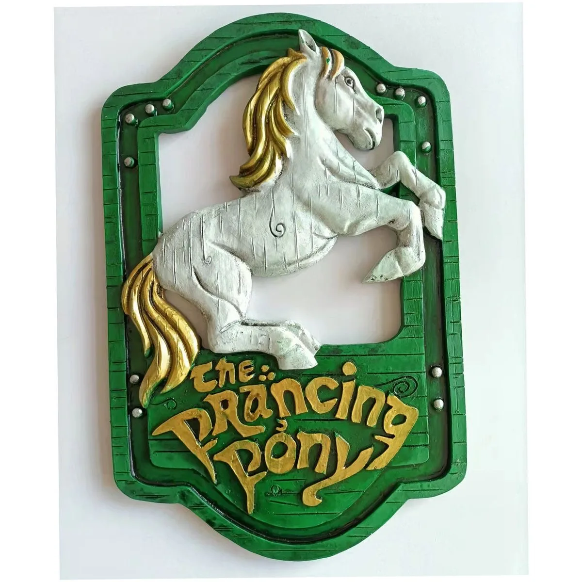 Longma-artesanía de resina moderna para el hogar, decoración artística de pared, el señor de la punción, Pony y el dragón verde, letreros de Pub