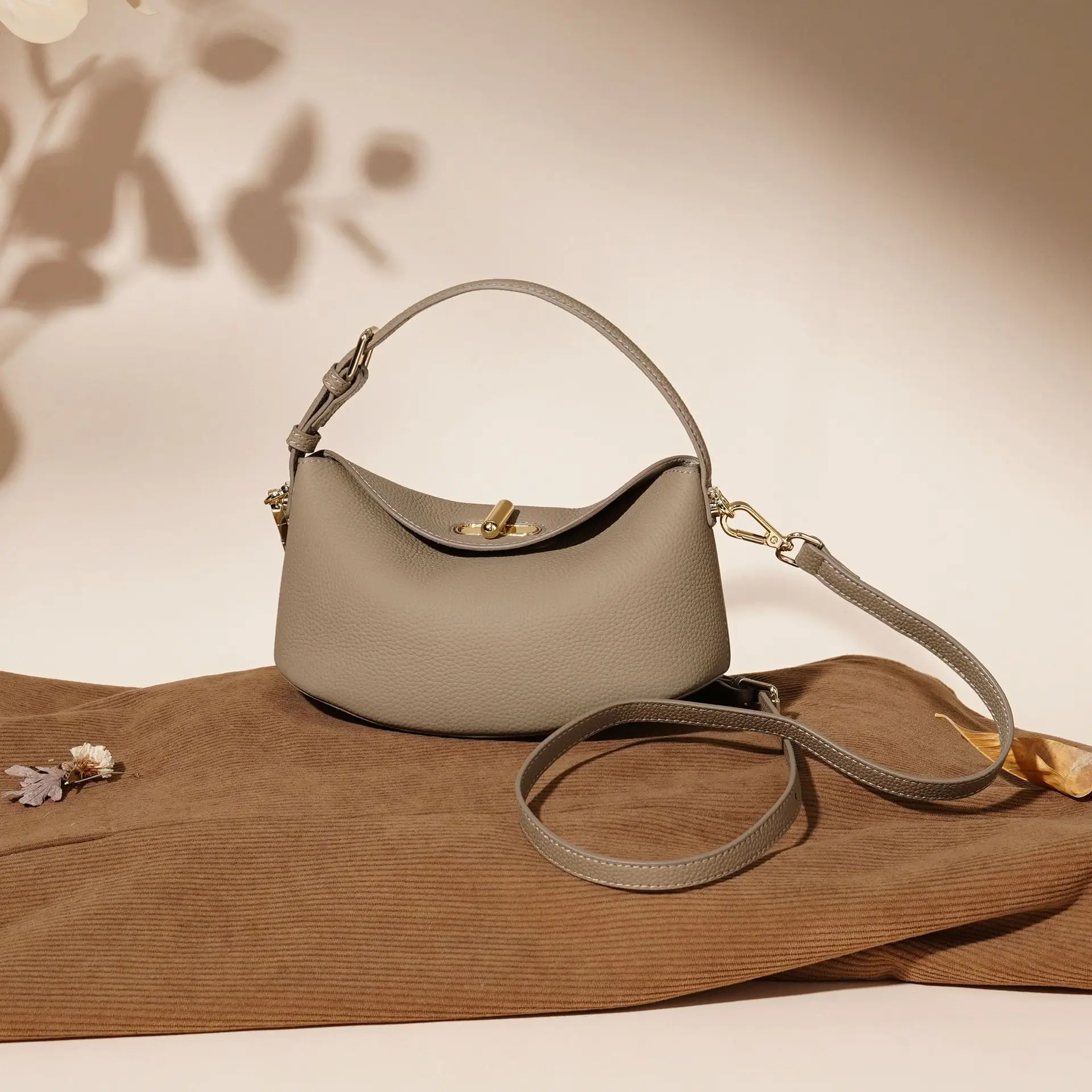 ]Popular Trendy Fashionable Leather Diaper Bags For Women Luxury Brand Large Capacity Elegant Crossbody Shoulder Bag Designer