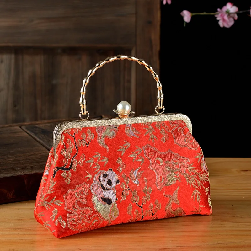 

New Retro Style Pearl Buckle Panda Embroidery Handbag High-end Party Bag