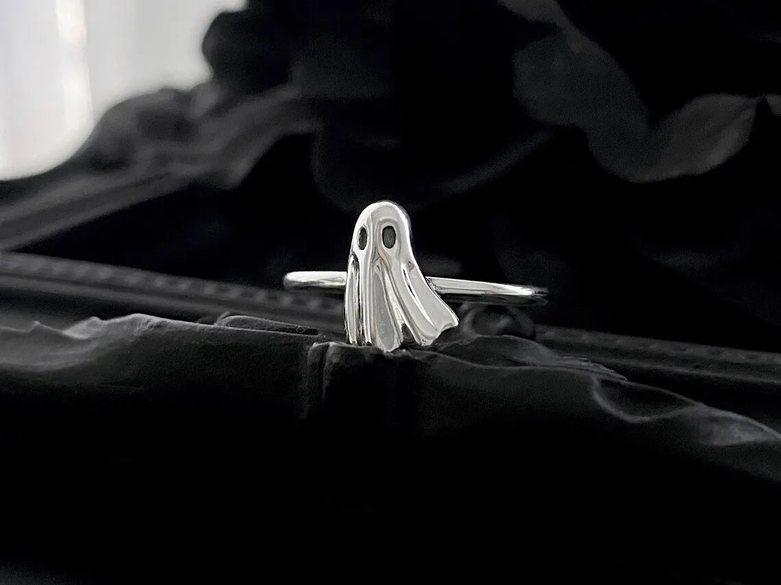 1 Pc Exquisite Small Ghost Fashion Silver Color Ring  Men Women Party Daily Favors