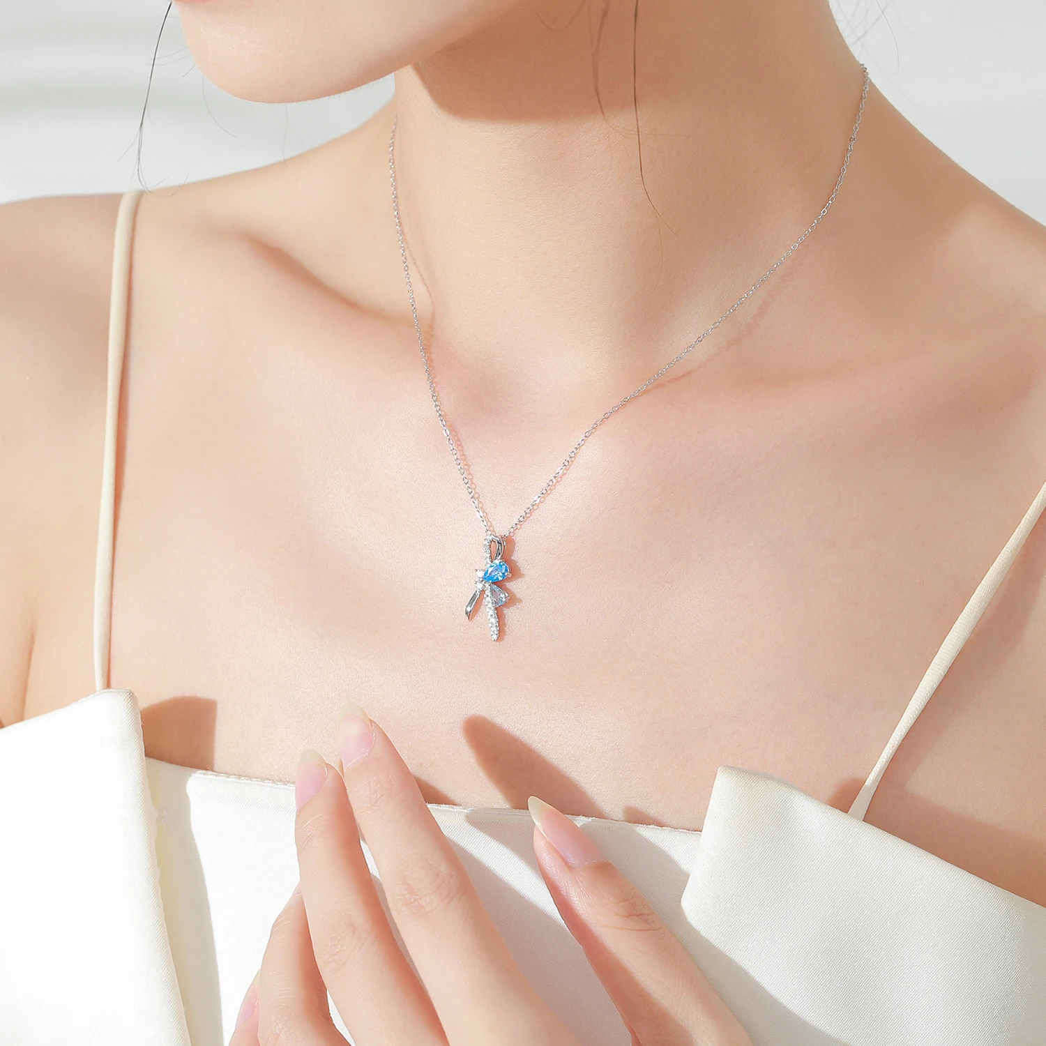 Ailmay 925 Sterling Silver Elegant Bow Pendant Necklace For Ladies Blue Water Droplet Zircon Party Jewelry Gifts